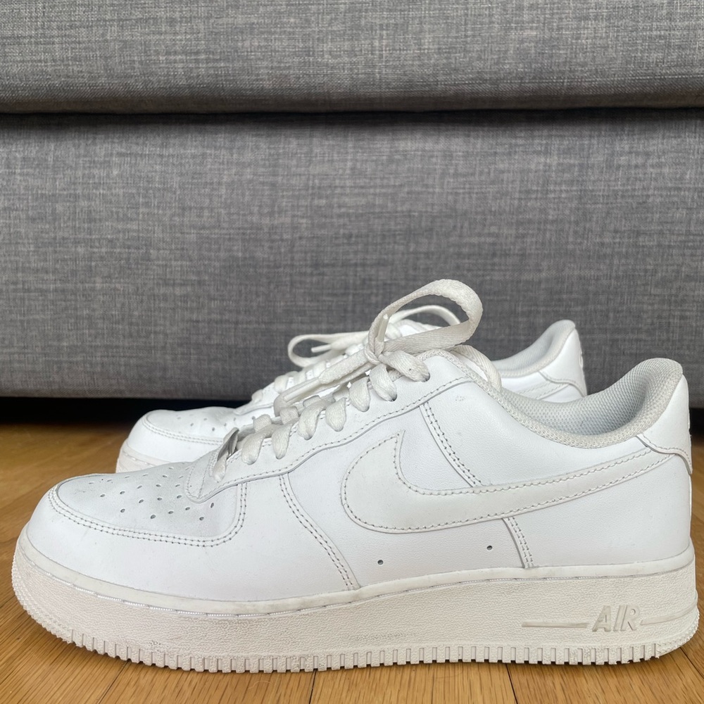 White Nike Air Force 1 Shoes